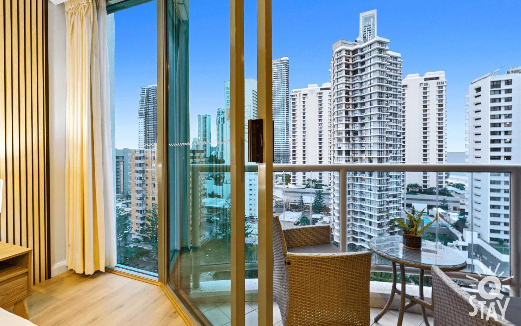 Legends Surfers Paradise Mid Week Madness Deal - Q Stay 골드코스트 외부 사진